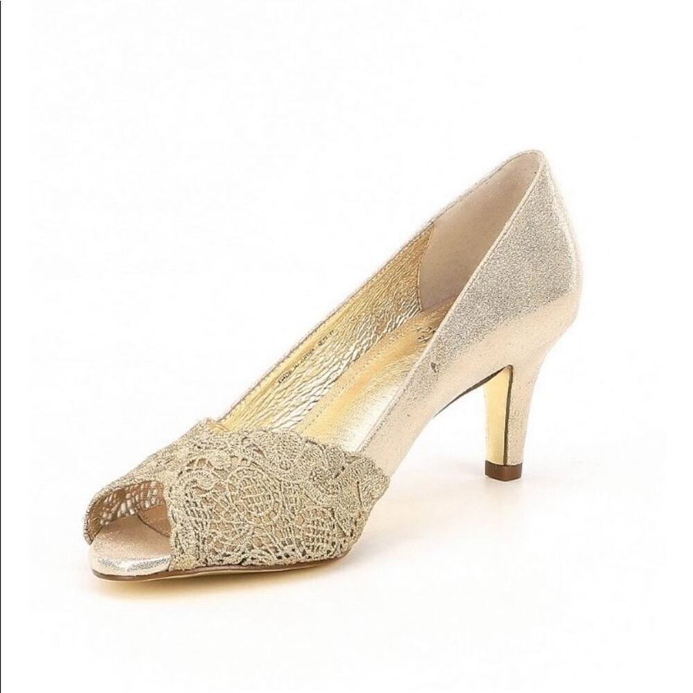 👉 Adrianna Papell Jude Metallic Leather Peep Toe Lace Dress